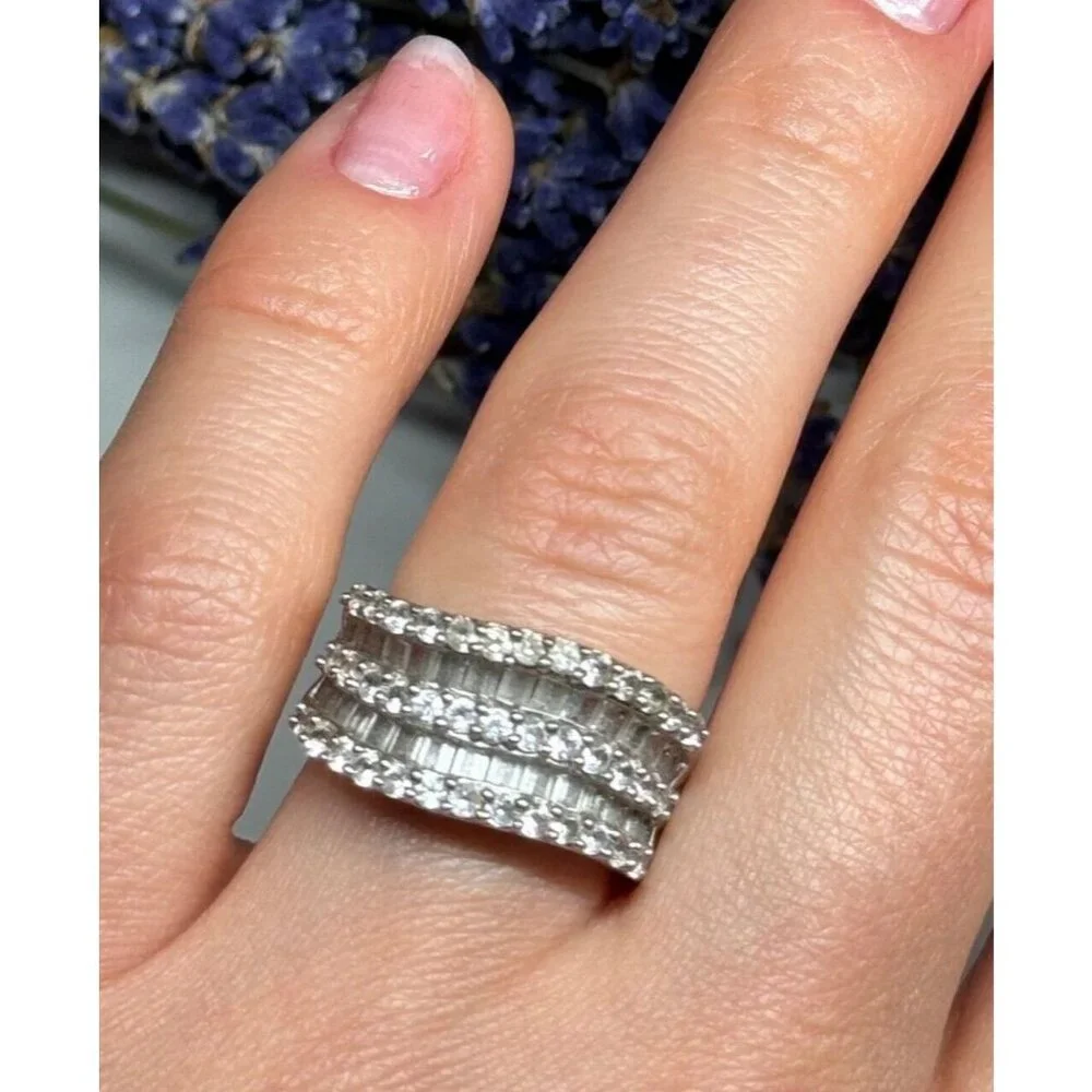 925 STERLING SILVER SAPPHIRE RING SIZE 6